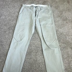 Jcrew Men’s Broken in Chino Pant size 32x30